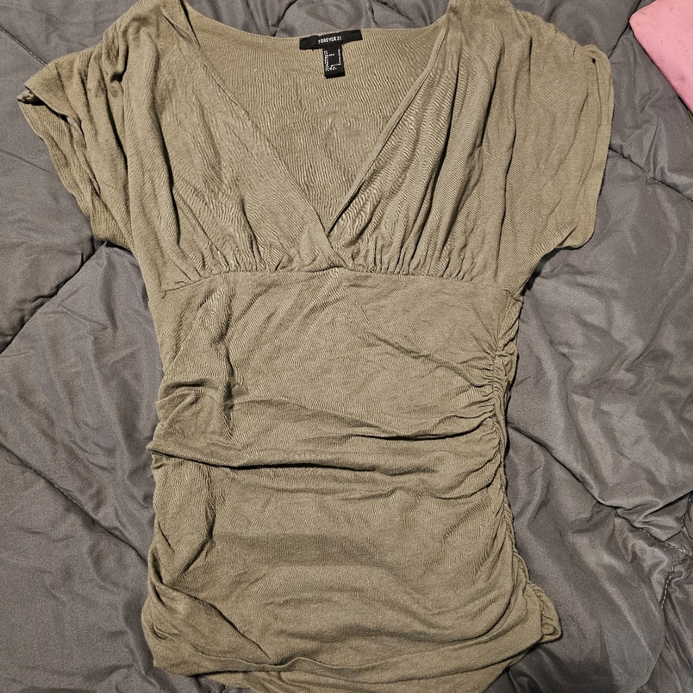 Forever 21 green top